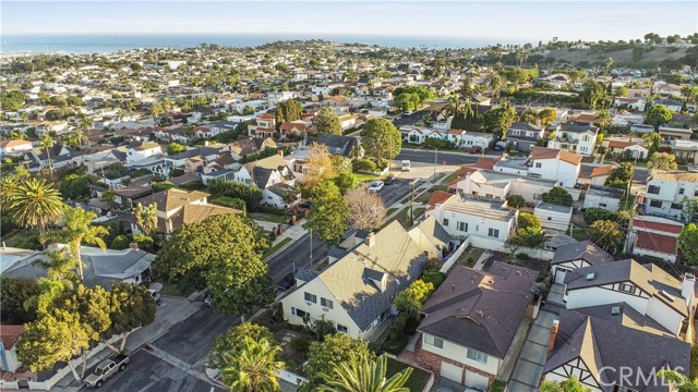 Detail Gallery Image 2 of 19 For 1603 Sunnyside Ter, San Pedro,  CA 90732 - 3 Beds | 2/1 Baths