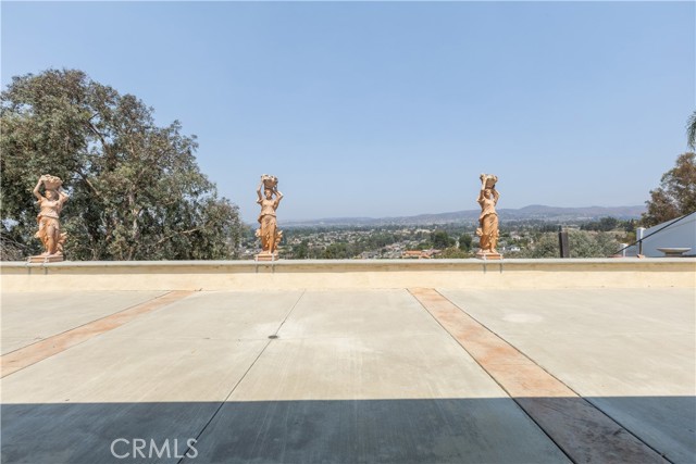 Detail Gallery Image 18 of 22 For 19931 Crestknoll Dr, Yorba Linda,  CA 92886 - 4 Beds | 2 Baths