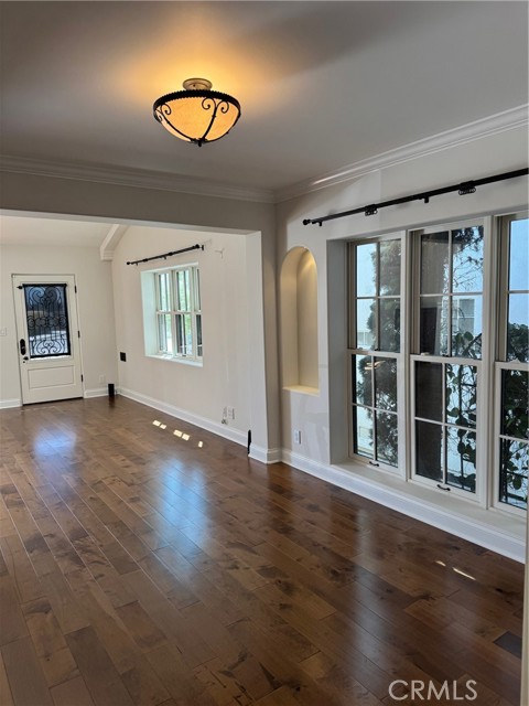 Detail Gallery Image 7 of 16 For 51 Angelo Walk, Long Beach,  CA 90803 - 2 Beds | 1 Baths