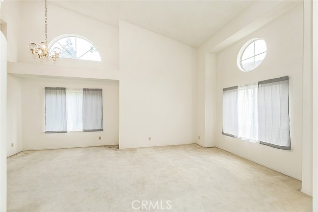 Detail Gallery Image 6 of 44 For 9659 N Shenandoah, Fresno,  CA 93720 - 3 Beds | 3 Baths