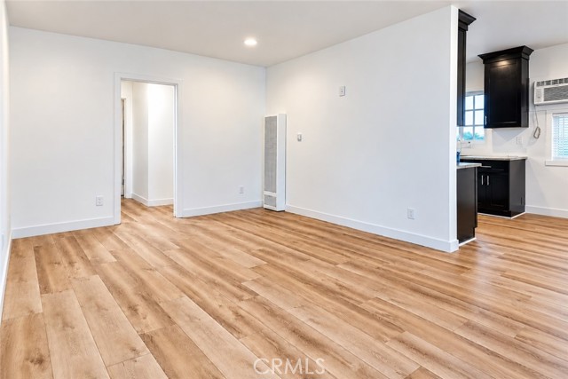 10715 Moorpark ST Unit: 1