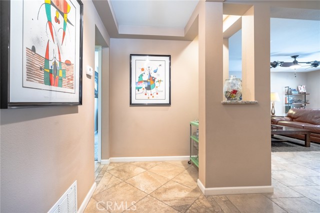 Detail Gallery Image 7 of 44 For 3165 Celeste Dr, Riverside,  CA 92507 - 4 Beds | 2 Baths