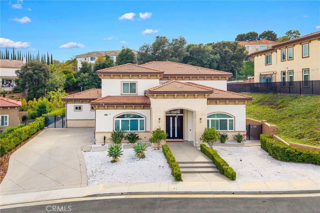 1279 Waterbrook Circle