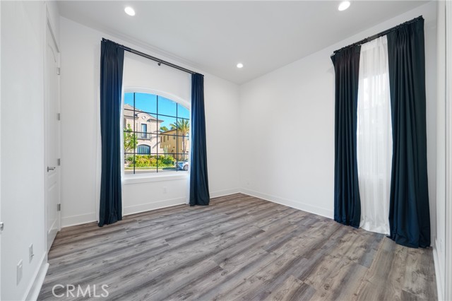 56 Egret, Irvine CA: https://media.crmls.org/medias/43683486-024f-4fee-86c2-b43d792091dd.jpg