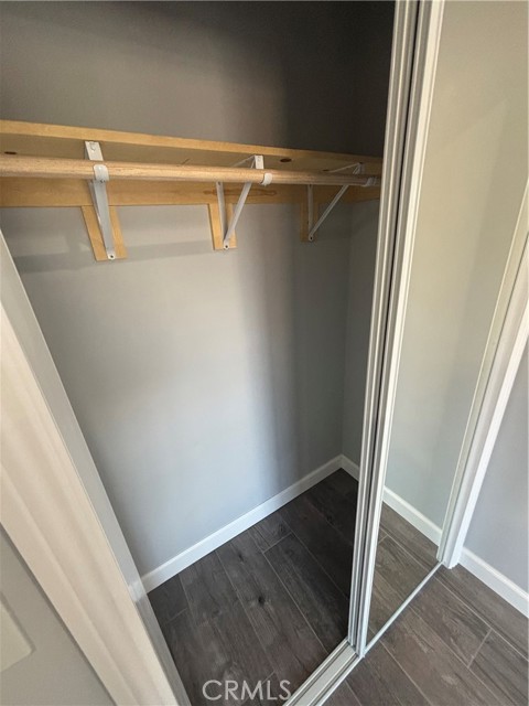 Detail Gallery Image 10 of 11 For 426 W 51st, Los Angeles,  CA 90037 - 1 Beds | 1 Baths