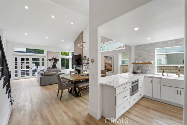 Detail Gallery Image 5 of 45 For 506 Savona Way, Oak Park,  CA 91377 - 3 Beds | 2/1 Baths