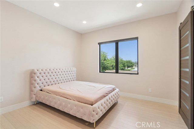 10418 Rubio Avenue, Granada Hills CA: https://media.crmls.org/medias/436b73ac-65dd-4205-b0cf-14313300594c.jpg