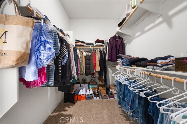 28537 Vista Del Rio Drive, Valencia CA: https://media.crmls.org/medias/436b9a1a-e089-4c91-bea1-e33fa855b39e.jpg