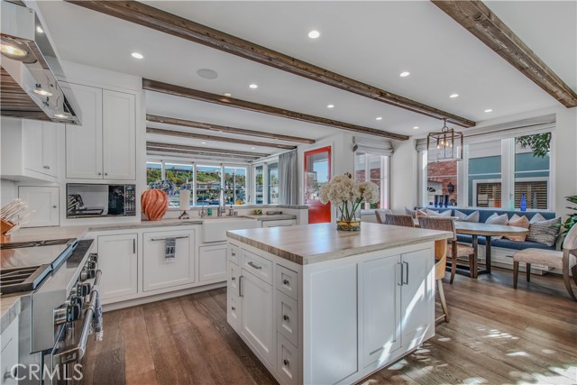 Detail Gallery Image 17 of 55 For 317 E Bay Front, Newport Beach,  CA 92662 - 3 Beds | 3/1 Baths