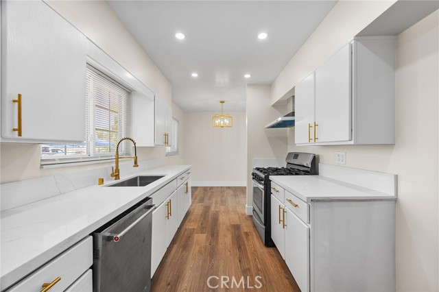 3125 Fillmore Avenue, Bakersfield CA: https://media.crmls.org/medias/436c6456-e580-48bd-a66f-f1c0ac047d82.jpg