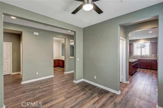 Detail Gallery Image 12 of 75 For 5982 Georgetown Way, Fontana,  CA 92336 - 4 Beds | 3/1 Baths