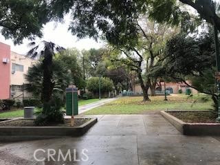 https://media.crmls.org/medias/436e528e-4444-43d4-b998-1654a2b0a95e.jpg?preset=X-Large