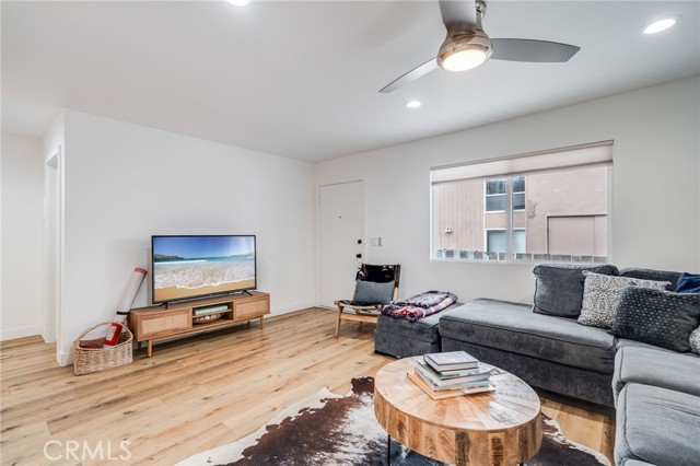 129 Avenida Rosa, San Clemente CA: https://media.crmls.org/medias/436fb7ec-d50e-4f2e-9070-7b679adfdb72.jpg
