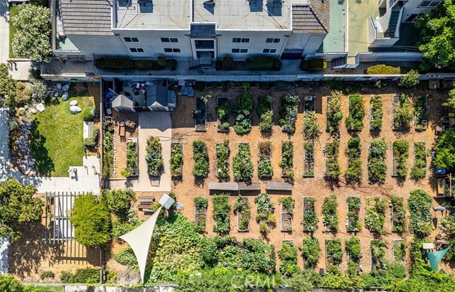 1018 Magnolia Street, South Pasadena CA: https://media.crmls.org/medias/4372b097-1e92-46ad-bf9d-db38b6bc0bc3.jpg