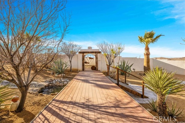 7423 Juniper Road, Joshua Tree CA: https://media.crmls.org/medias/4372e50c-6e9d-4bbb-8e14-4601ffe47330.jpg