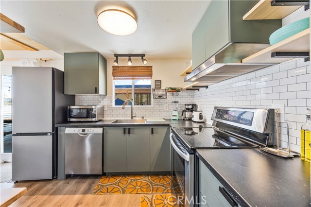 Detail Gallery Image 7 of 22 For 6123 Scenic, Joshua Tree,  CA 92252 - 3 Beds | 1 Baths