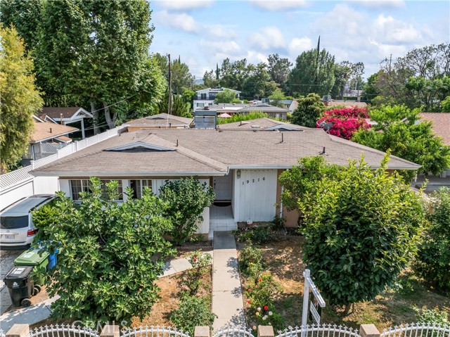 Detail Gallery Image 1 of 1 For 19216 Calvert St, Tarzana,  CA 91335 - 4 Beds | 2 Baths