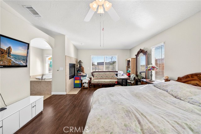 Detail Gallery Image 33 of 52 For 7841 Corona, Hesperia,  CA 92345 - 3 Beds | 2 Baths