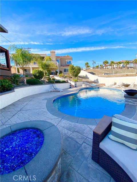 Detail Gallery Image 43 of 48 For 22761 Granite Dome, Canyon Lake,  CA 92587 - 3 Beds | 2/1 Baths