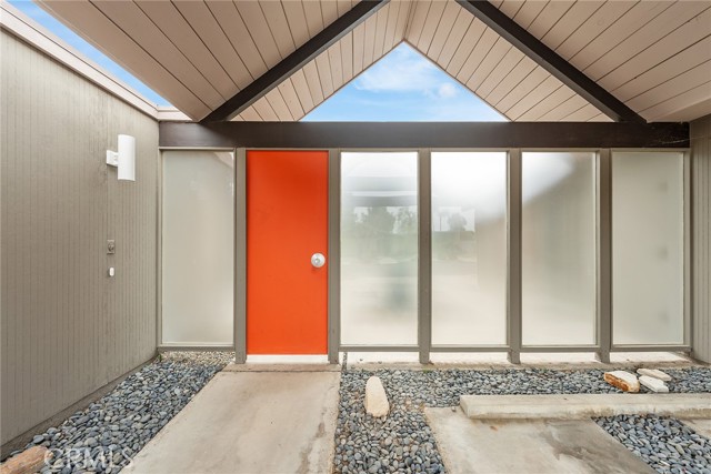 5112 E Valencia Drive, Orange CA: https://media.crmls.org/medias/437457e5-0e5d-4d53-9827-98f68d15f24b.jpg