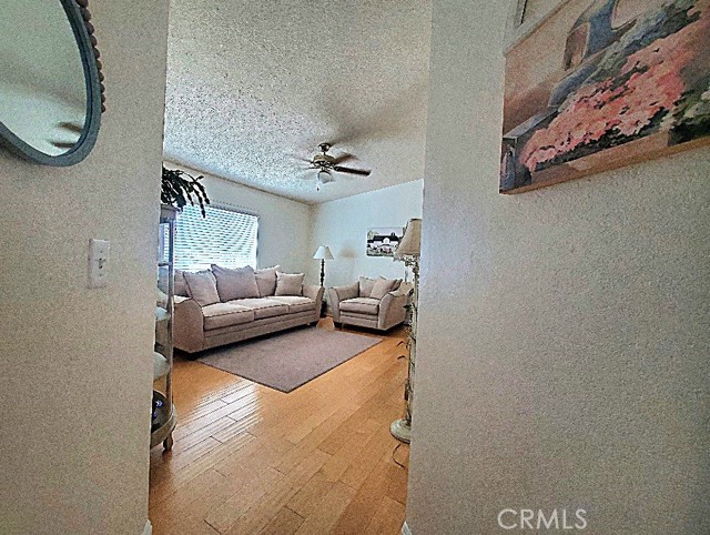 21621 Sandia Road, Apple Valley CA: https://media.crmls.org/medias/43751d85-13f3-4562-a9c6-4e06cab29862.jpg