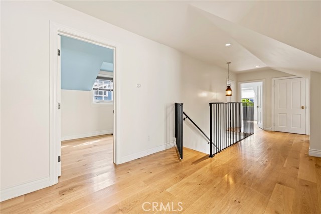 Detail Gallery Image 38 of 59 For 89 Rivo Alto Canal, Long Beach,  CA 90803 - 5 Beds | 3/1 Baths