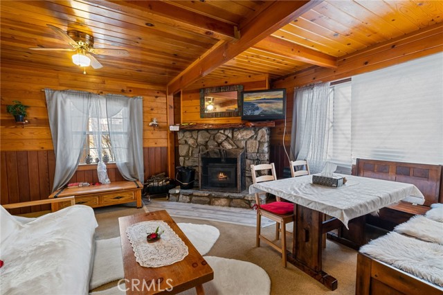 Detail Gallery Image 5 of 20 For 324 Angeles Bld, Big Bear City,  CA 92314 - 2 Beds | 1 Baths