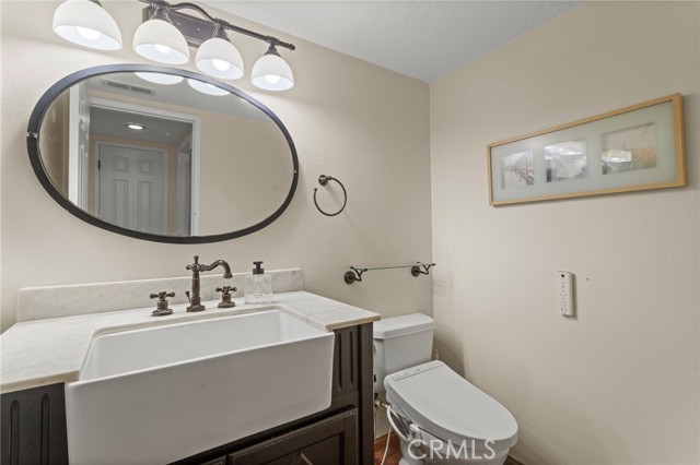 Detail Gallery Image 25 of 47 For 6128 Avalon Ct, Long Beach,  CA 90803 - 4 Beds | 3 Baths