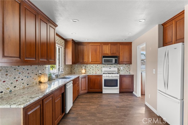 Detail Gallery Image 14 of 45 For 3332 Courtney Dr, Lompoc,  CA 93436 - 3 Beds | 2 Baths