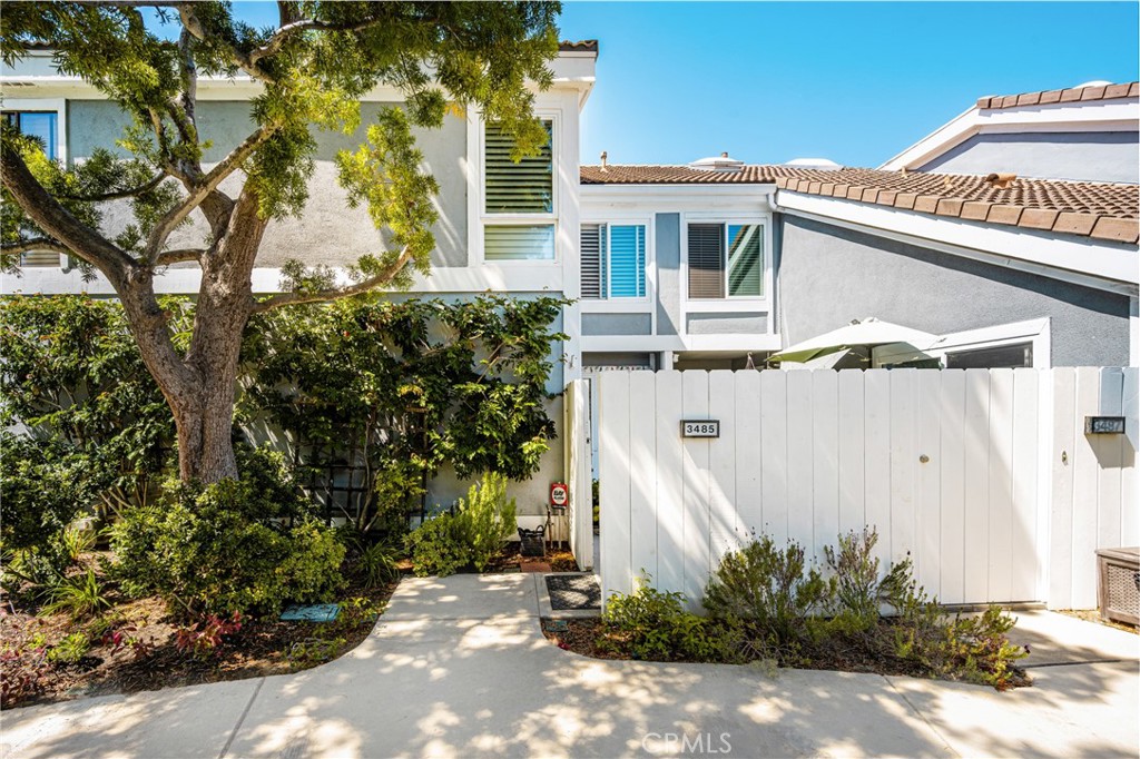 MLS #OC26164029 image #1