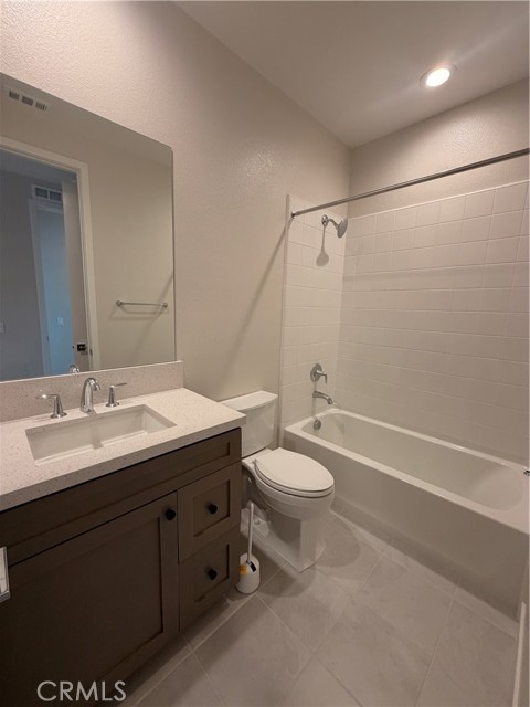 Detail Gallery Image 15 of 25 For 280 Brackens, Lake Forest,  CA 92630 - 4 Beds | 4 Baths