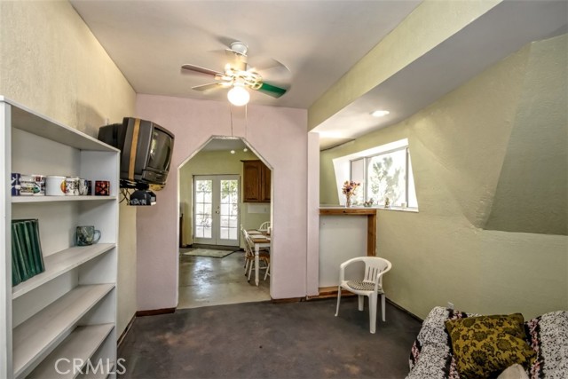 Detail Gallery Image 11 of 67 For 45985 Cottonwood Rd, Newberry Springs,  CA 92365 - 4 Beds | 5/1 Baths