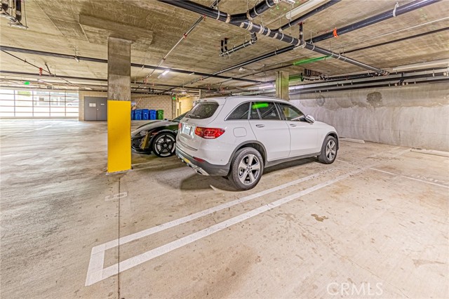 4813 Oakwood Avenue, Los Angeles CA: https://media.crmls.org/medias/4376fc67-c579-4264-a8f6-80c228349e51.jpg