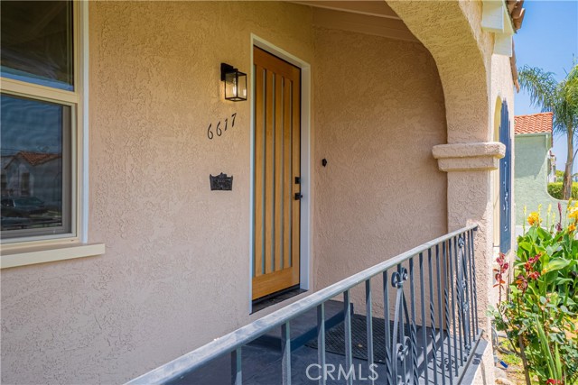 6617 Haas Avenue, Los Angeles CA: https://media.crmls.org/medias/43777f97-9cfb-443d-8163-0e8309d6d6de.jpg