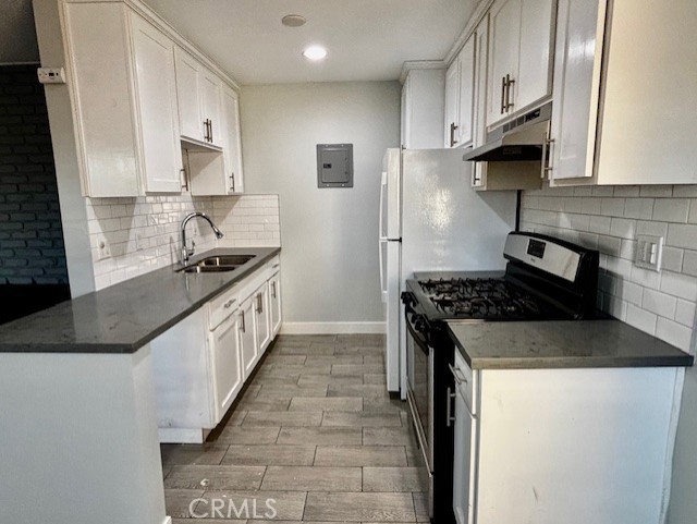 Detail Gallery Image 10 of 24 For 17132 Emerald #D,  Huntington Beach,  CA 92647 - 3 Beds | 2 Baths