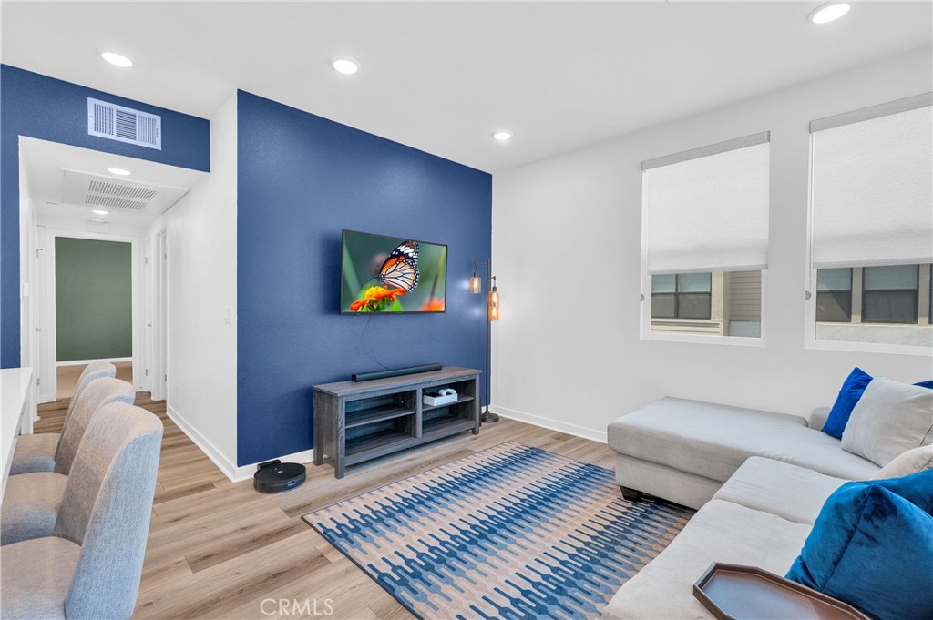 MLS #CV25244633 image #5