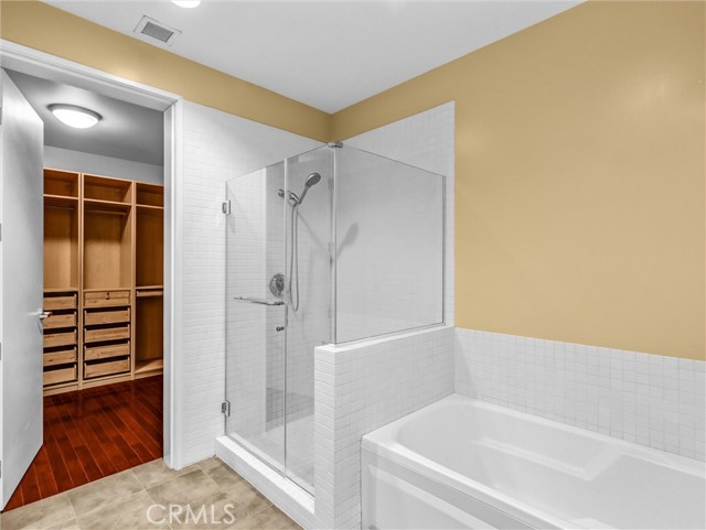 Detail Gallery Image 19 of 32 For 801 S Grand Ave #1812,  Los Angeles,  CA 90017 - 2 Beds | 2 Baths
