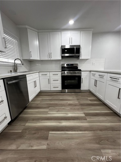 Detail Gallery Image 9 of 24 For 25546 Byron St, San Bernardino,  CA 92404 - 2 Beds | 1 Baths