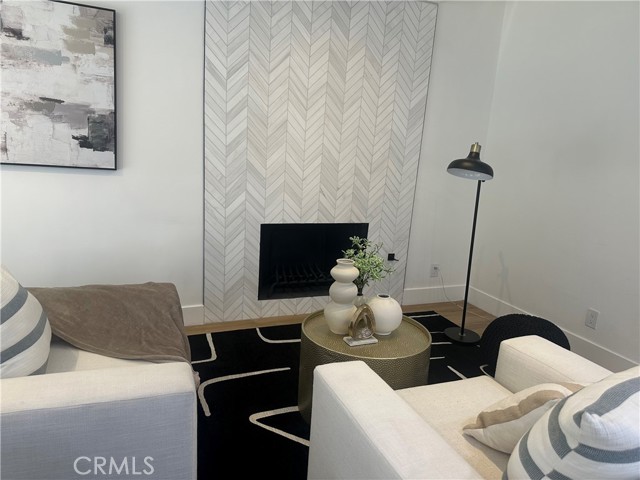 8043 Hillandale Drive, San Diego CA: https://media.crmls.org/medias/437a3a39-ad7d-4740-a0e3-10368323272d.jpg