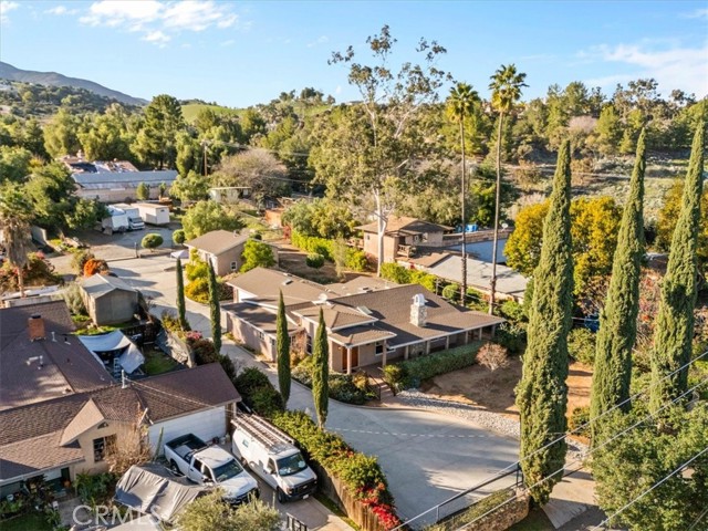 Detail Gallery Image 3 of 31 For 8471 Bedford Motor, Corona,  CA 92883 - 4 Beds | 4 Baths