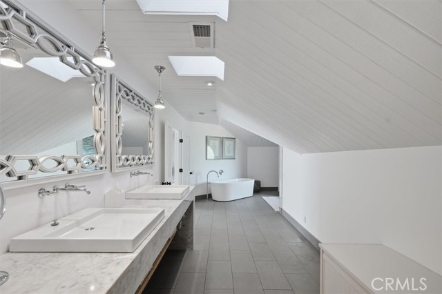 Detail Gallery Image 42 of 71 For 28933 Wagon Rd, Agoura Hills,  CA 91301 - 4 Beds | 5 Baths