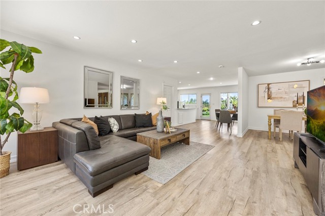Image 9 of 38 For 1000 Verona Drive
