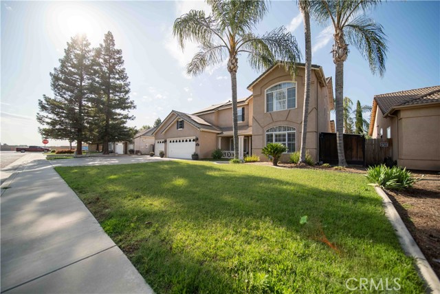 6028 W Evergreen Avenue, Visalia CA: https://media.crmls.org/medias/437ba09f-af9f-4f09-8df6-a6ca3cd139bc.jpg