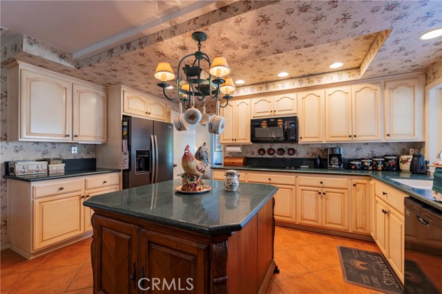 Detail Gallery Image 12 of 40 For 5842 Crestview, La Palma,  CA 90623 - 4 Beds | 2/1 Baths