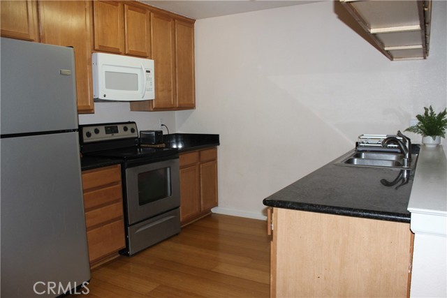 Detail Gallery Image 6 of 16 For 1114 Nord, Chico,  CA 95926 - 3 Beds | 2 Baths