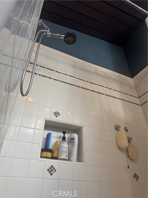 Detail Gallery Image 19 of 47 For 11551 Decente, Studio City,  CA 91604 - 2 Beds | 2 Baths