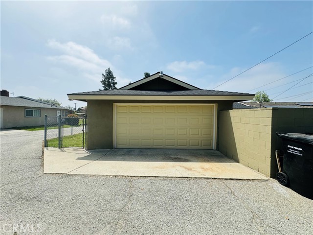 Detail Gallery Image 37 of 39 For 965 Somerset Ave, Pomona,  CA 91767 - 4 Beds | 2 Baths