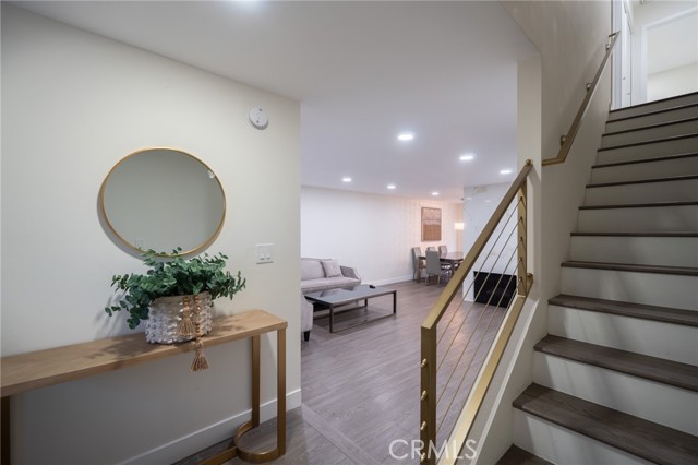 Detail Gallery Image 5 of 34 For 7757 via Rosa Maria, Burbank,  CA 91504 - 2 Beds | 3 Baths