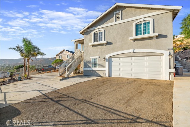 3595 Manor Dr, Jurupa Valley, CA 92509