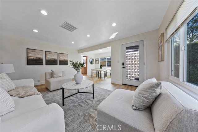 Detail Gallery Image 7 of 55 For 5224 Hallowell, Temple City,  CA 91780 - 5 Beds | 4/1 Baths